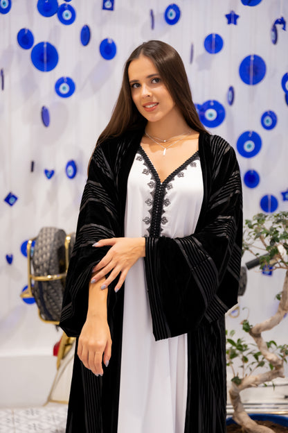 Velvet Lines Abaya